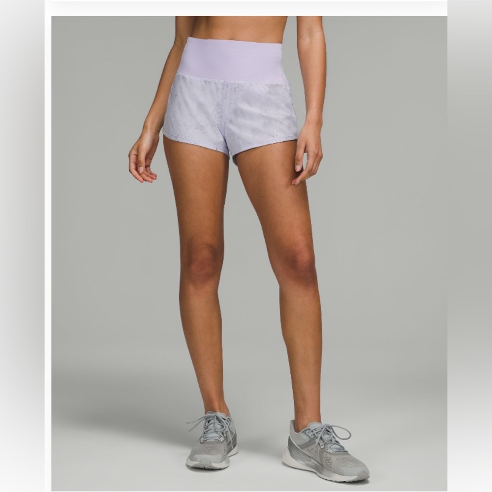 Lululemon high rise speed up shorts 2.5” size 18 gravel dust pastel blue